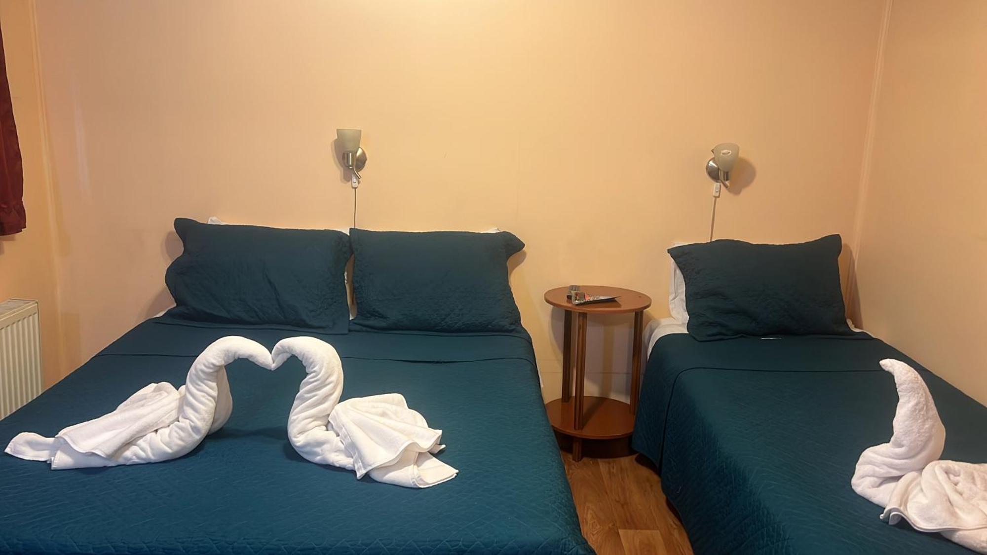 Hostal Victoria Punta Arenas Exterior photo